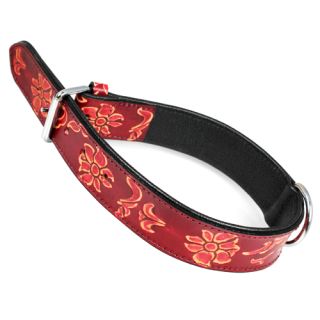 Fodrat läderhalsband med beslag i krom och releifmönster, 70cm x 40mm